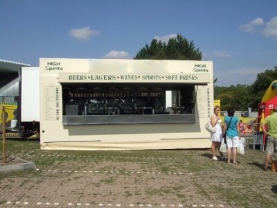 Our mobile vintage bar is available to book for your corporate family fun day in London & the UK.