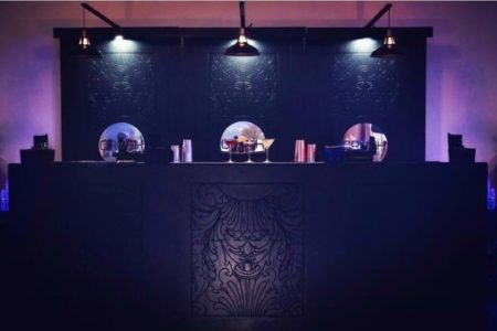 Hire bespoke mobile bar, available across the UK