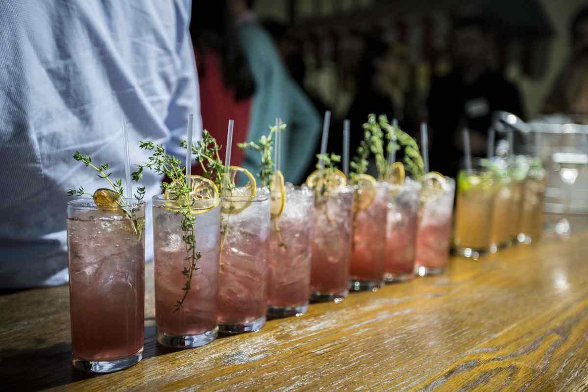 Bespoke drinks & food catering for hire. Book The Bespoke Cuisine Company for award ceremonies in the UK & London.