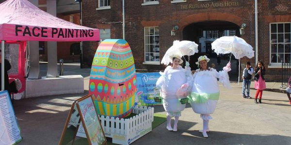 Easter-Entertainment-Duo-Newmarket-Easter-Event