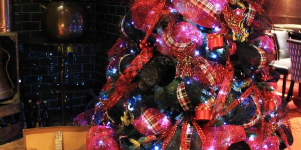 Luxury-Casino-Christmas-Decorations