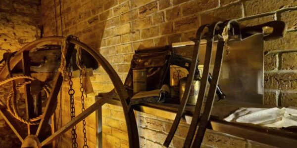 Wild-West-Cowboy-Event-Design-And-Props