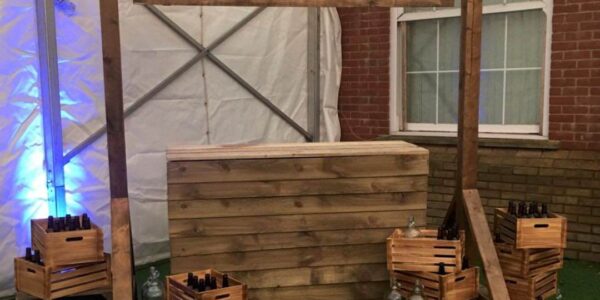 Wild-West-Moonshine-Bar-Hire