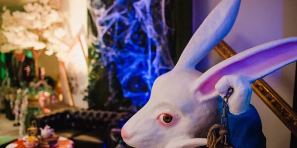Alice-In-Wonderland-White-Rabbit-Large-Prop