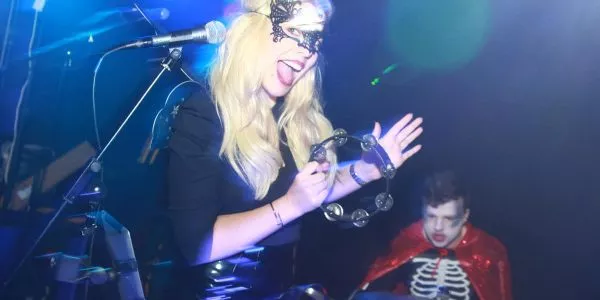 American-Horror-Story-Halloween-Party-Band-Performance