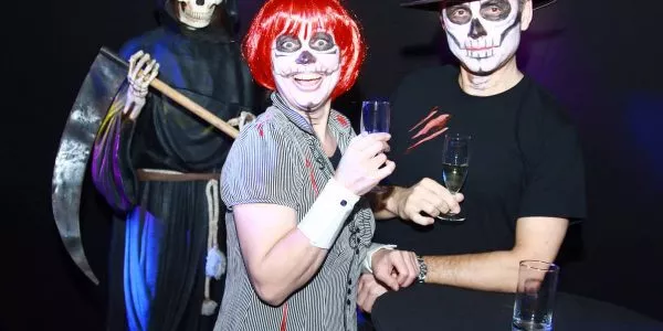 American-Horror-Story-Halloween-Party-Guest-Photo