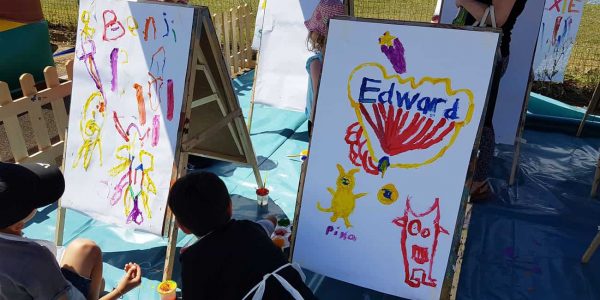 BSH-Arts-And-Craft-Stand