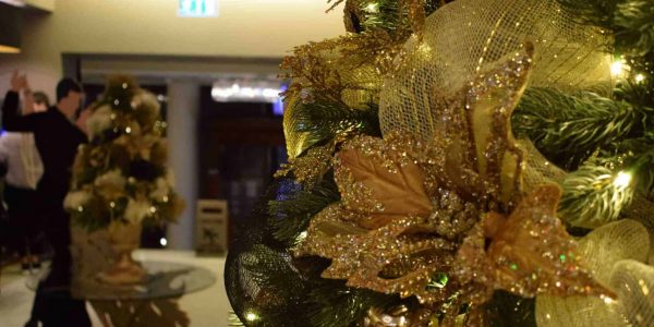 Close-Up-Gatsby-Decorations-Waldorf
