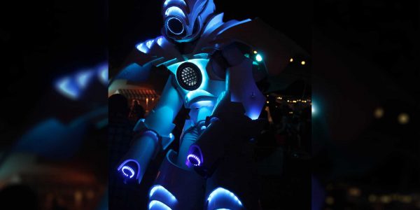 Glowing-LED-Robot-Performer-Blue-Chip-Festival
