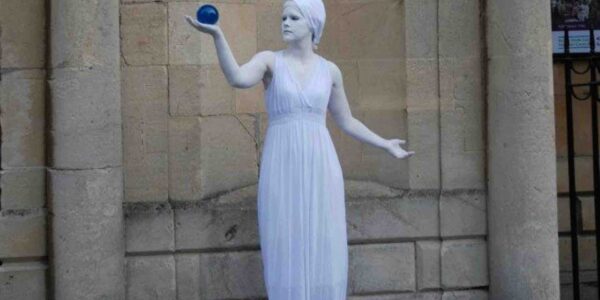 Greek-Living-Statue-Posing