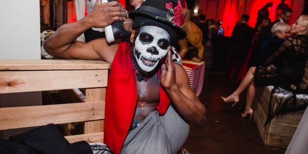 Halloween-Birthday-Party-Contortionist