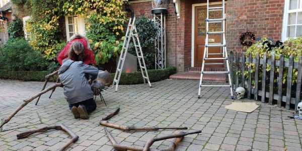 Halloween-House-Dressing-Hampstead-Way