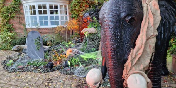 Halloween-House-Dressing-Large-Elephant-Prop