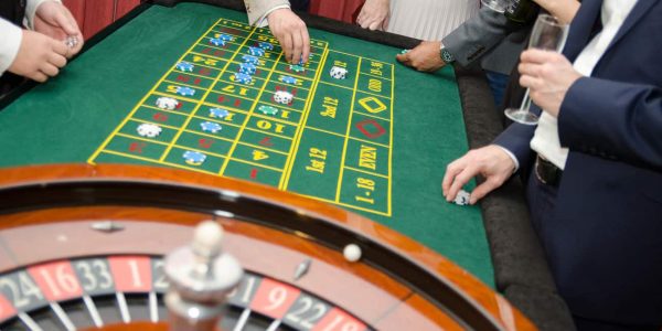 Luxury-Casino-Table-Hire