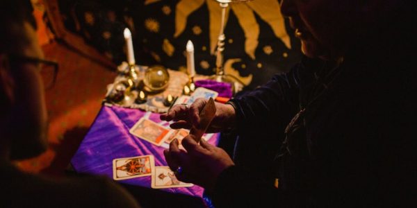 Renault-F1-Xmas-Party-Tarot-Card-Reading