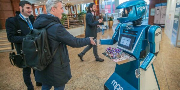 Robot-Engaging-With-Guests