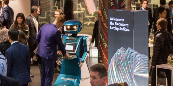 Robot-Entertainment-Meet-And-Greet