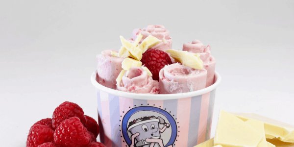 The-Rolling-Ice-Cream-Parlour