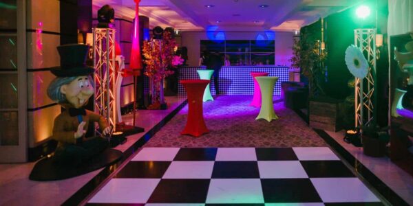 Twisted-Alice-In-Wonderland-Dance-Floor