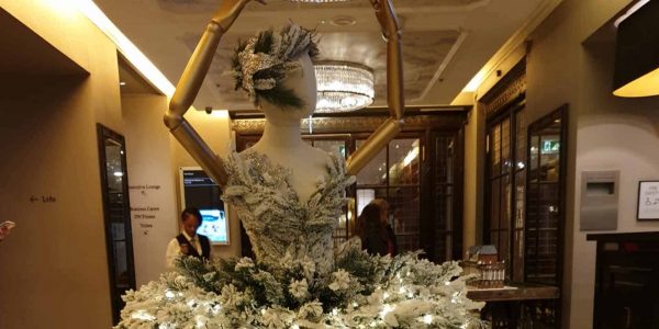 Waldorf-Hilton-London-Ballerina-Christmas-Decoration-Reception