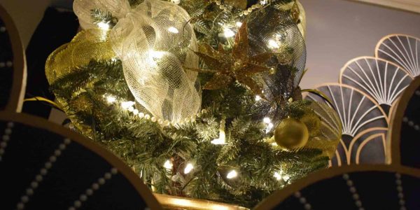 Waldorf-Hotel-Christmas-Decorations-Great-Gatsby