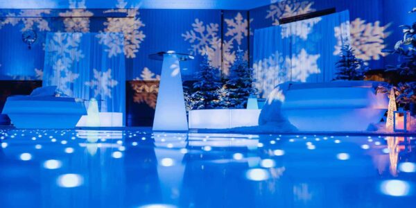 Winter-Wonderland-Christmas-Party-Theming