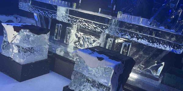 Winter-Wonderland-Ice-Bar
