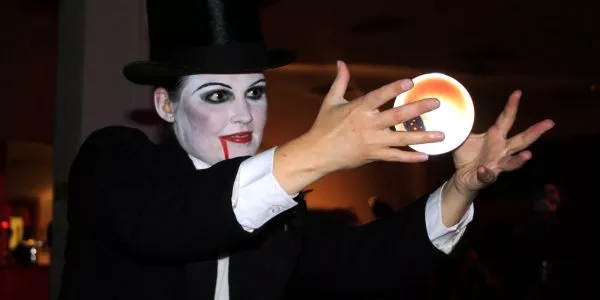 Halloween Contact Juggler