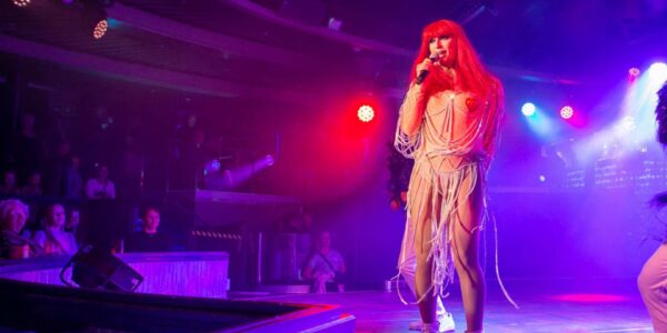 Live-Lip-Sync-Queen-Performing-On-Stage