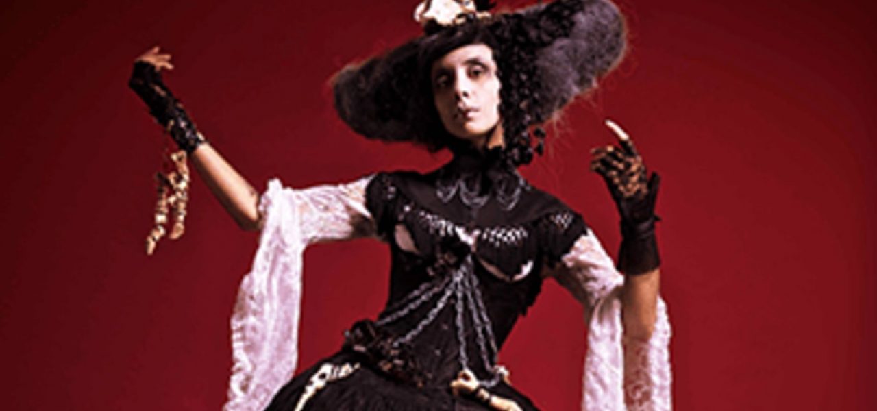 Voodoo stilt horror act