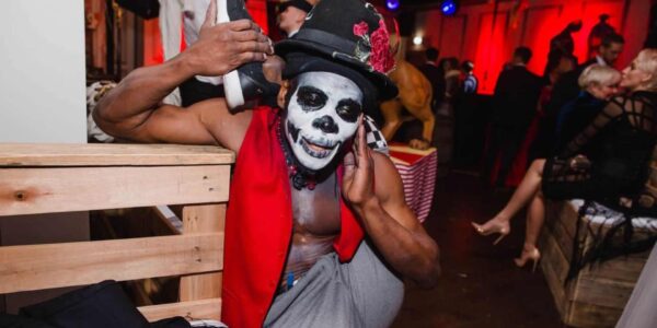 Halloween-Voodoo-Contortionist