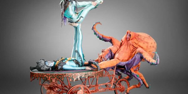 Octopus-Walkabout-Act-For-Ocean-Themed-Events