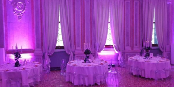 Stunning-Masquerade-Ball-Theme-Event-Styling