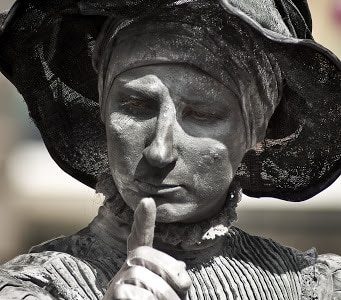 Victorian-Human-Statue-Performer