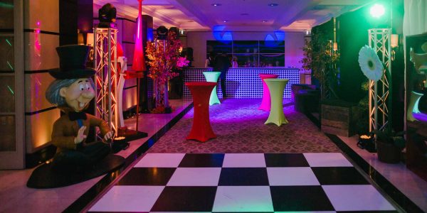 Alice-In-Wonderland-Party-Dance-Floor
