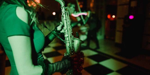 Alice-In-Wonderland-Saxophone-Player