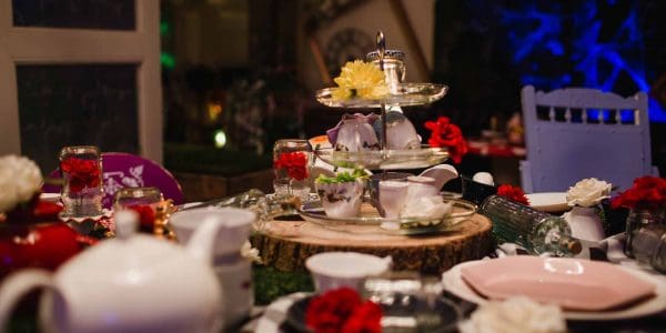 Bespoke-Alice-In-Wonderland-Table-Decorations