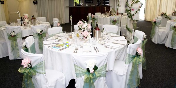 Easter-Table-Decorations