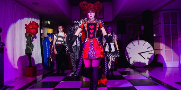 Twisted-Alice-In-Wonderland-Dance-Performance