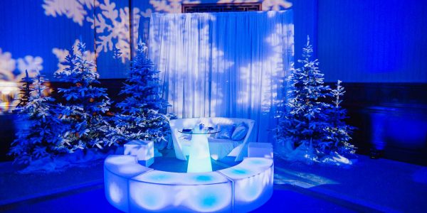 Winter-Wonderland-Event-Decorations