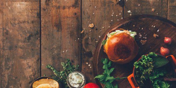bread-color-copyspace-1565982