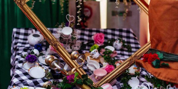 Alice-In-Wonderland-Tea-Party-Prop-Hire