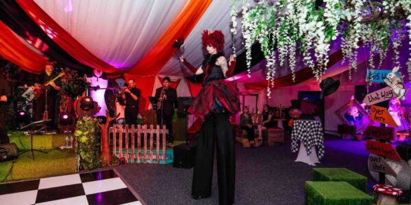 Alice-In-Wonderland-Themed-Event-Hire