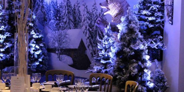 Classic-Christmas-Theme-Gala-Dinner