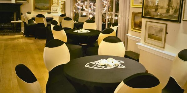 Hollywood-Casual-Dining