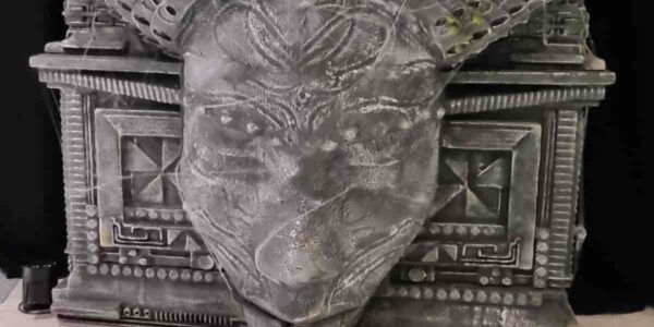 Occult-Tomb-Themed-Halloween-Prop