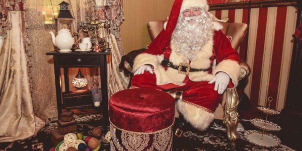 Traditional-Christmas-Santa-Grotto