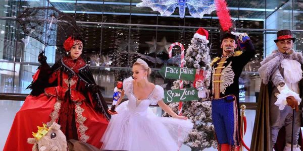 Traditional-Christmas-Theme-Dance-Show