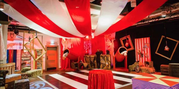 Twisted-Circus-Event-Production-The-Curtain-Hotel