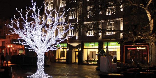 White-LED-Commercial-Christmas-Tree